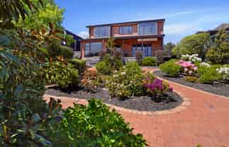 11 Hilltop Lane, Mount Pleasant