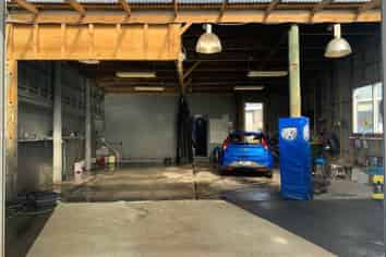 Workshop/yard/fully consented wash-bay