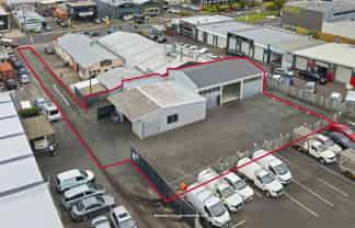 Workshop / contractor’s yard – Wairau Valley