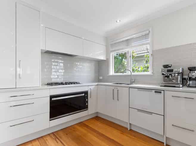 6 Charles Crescent, Beerescourt