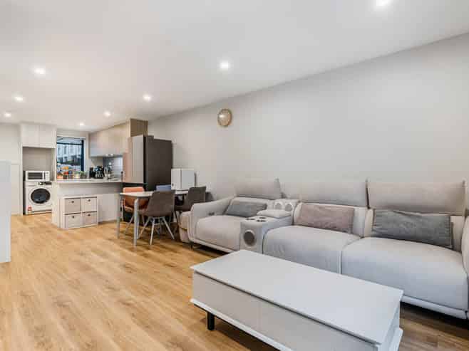 22 Hinonga Loop, Millwater