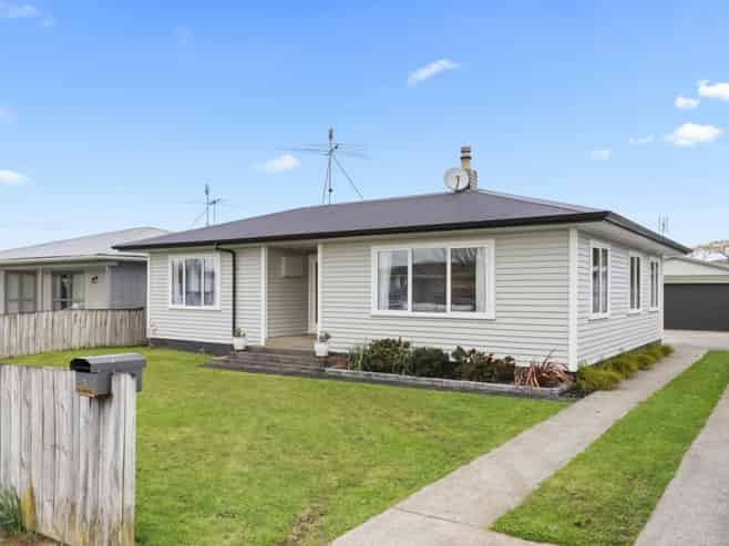 18 Russell Avenue , Pukekohe
