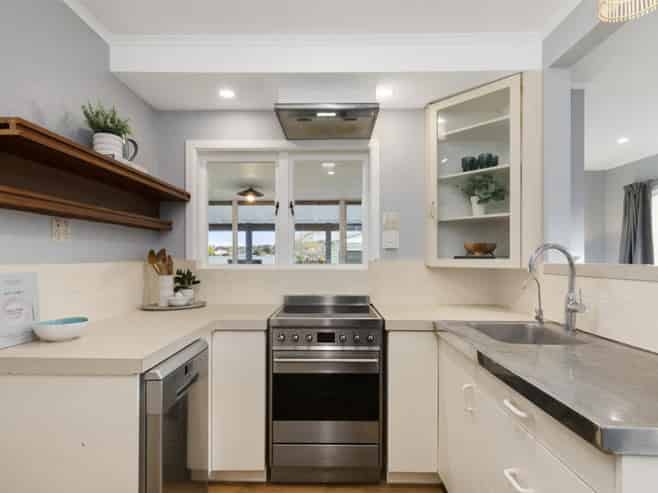 18 Russell Avenue , Pukekohe