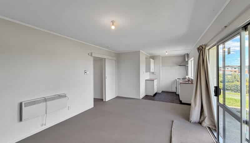 1/24A Quadrant Road, Onehunga