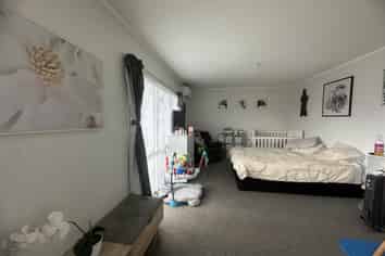 1/24A Quadrant Road, Onehunga