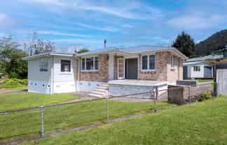 1 Leslie Avenue, Western Heights