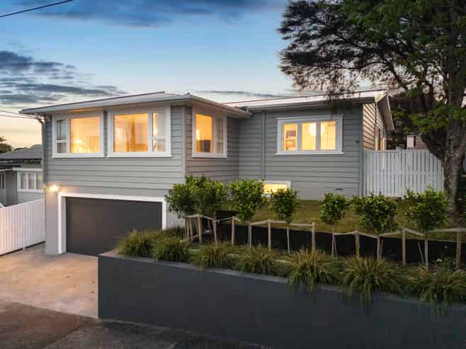 10 Bungalow Avenue, Point Chevalier