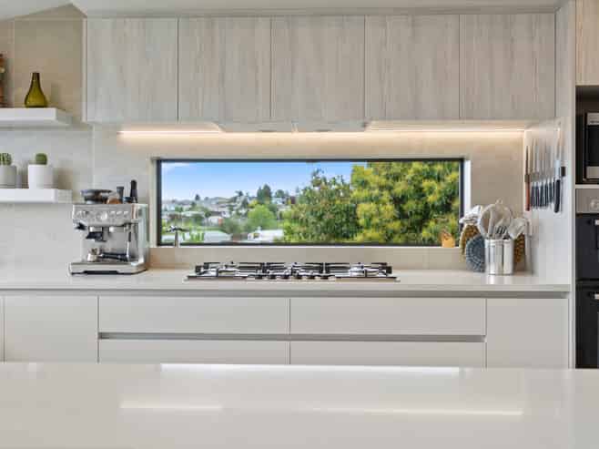 73 Botanical Road, Avenues