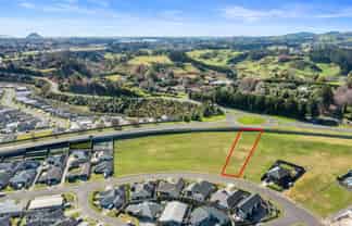 63 Whakaturou Crescent, Pyes Pa