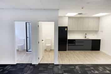 FULLY REFURBISHED ON THE CITY FRINGE
