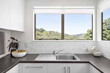 5 Sasanqua Way, Crofton Downs