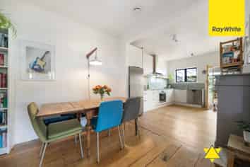 2/115 Trafalgar Street, Onehunga