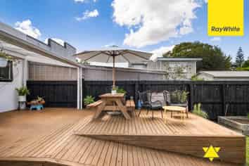 2/115 Trafalgar Street, Onehunga