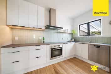 2/115 Trafalgar Street, Onehunga