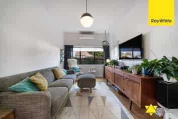 2/115 Trafalgar Street, Onehunga