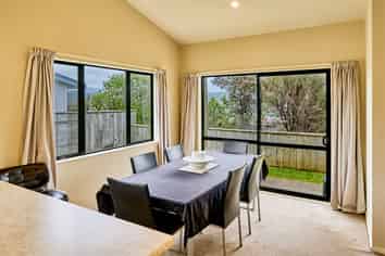 26a Kirton Drive, Riverstone Terraces