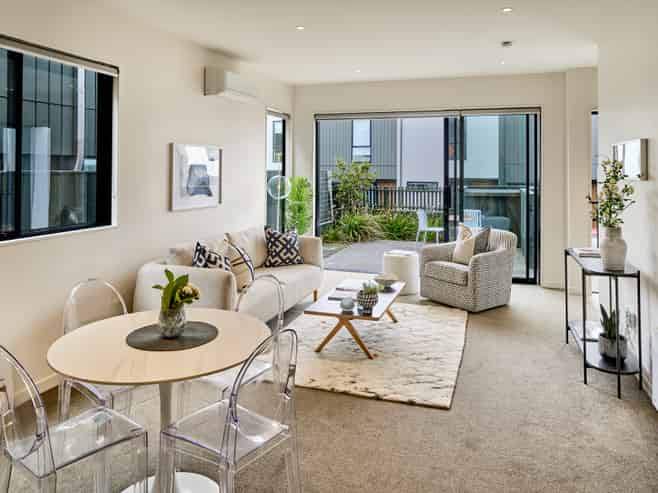 19/6 Oswald Crescent, Paparangi