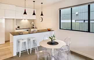 19/6 Oswald Crescent, Paparangi