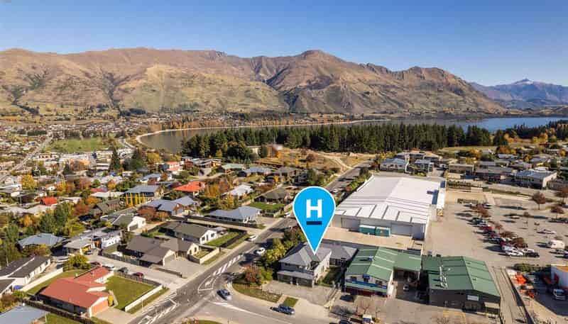 54 Reece Crescent, Wanaka