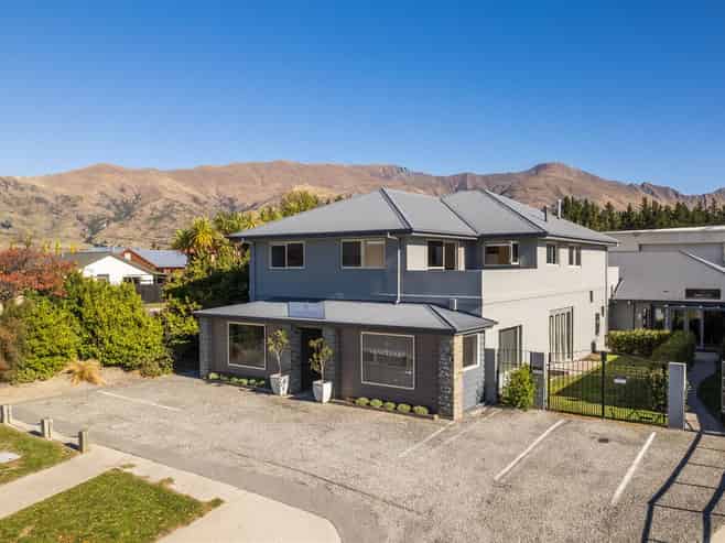 Tightly Held Mixed Use Investment