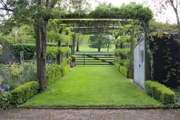 282 Mckenzie Road, Browns