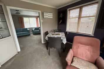 8 Stephens Crescent, Highbury