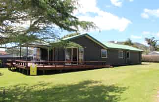 106 Rimu Place, Matarangi