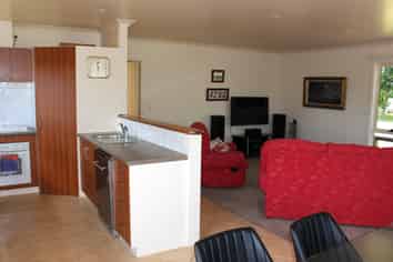 106 Rimu Place, Matarangi