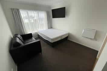 2C/4 Hammond Street, Hamilton Central