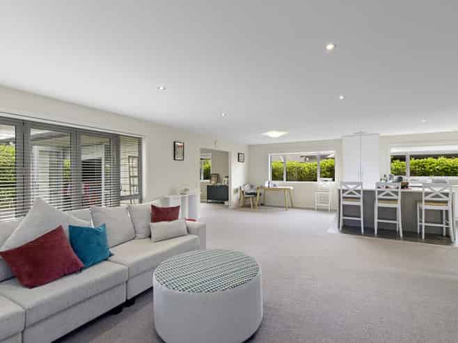 9 Yarnbrook Grove, Churton Park