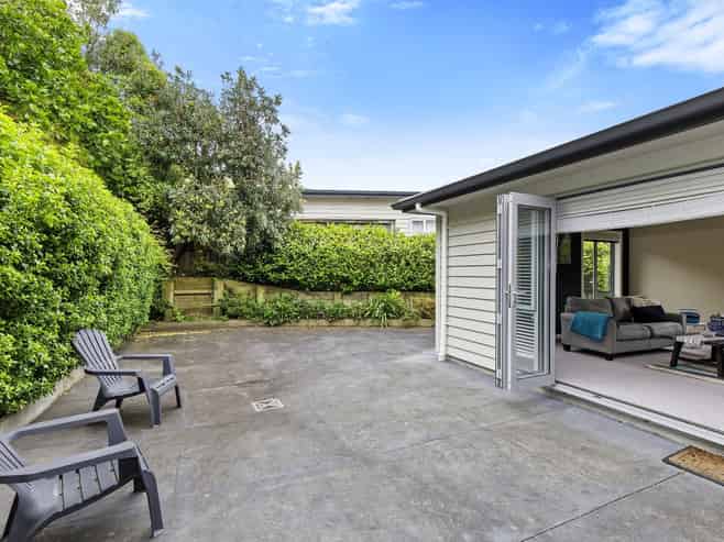 9 Yarnbrook Grove, Churton Park