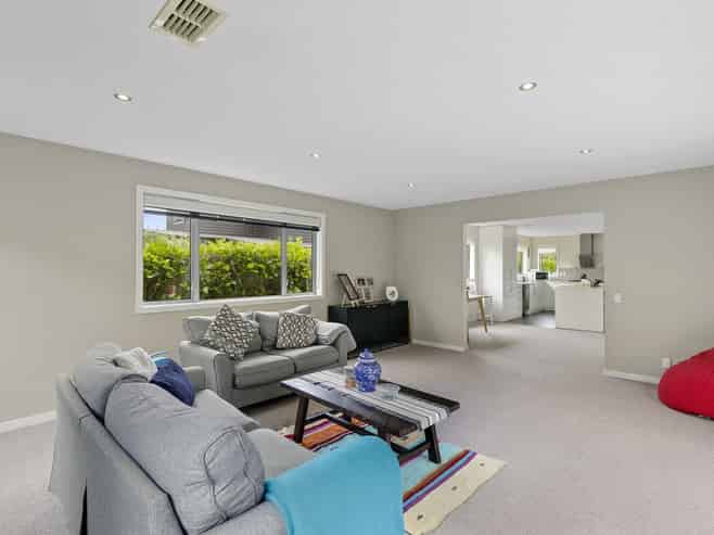 9 Yarnbrook Grove, Churton Park