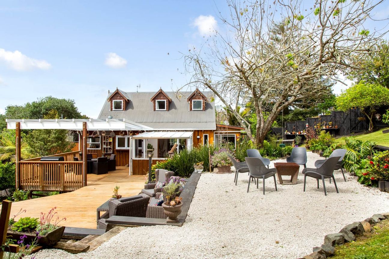 Rare 7-bedroom lifestyle property on 5,560 m² - Widok 5