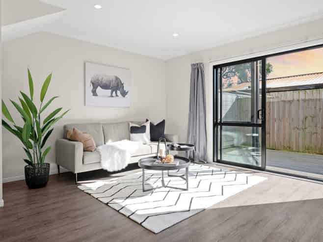 2/61 Fifth Avenue, Enderley