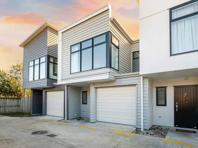 2/61 Fifth Avenue, Enderley