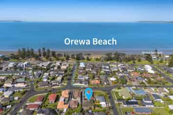 12A Pine Road, Orewa