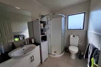 4 Hira Way, Hillsborough