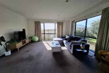 4 Hira Way, Hillsborough