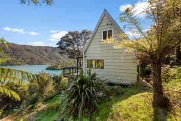 Lots 2 and Ruakaka Bay, Admiralty Bay