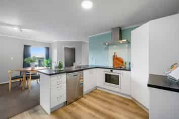 4/253 Saint Aubyn Street, New Plymouth