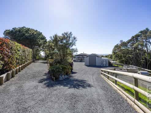 10 Kaipara View Road, Helensville