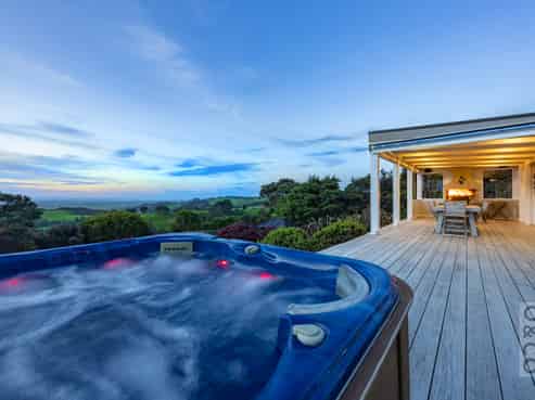 10 Kaipara View Road, Helensville