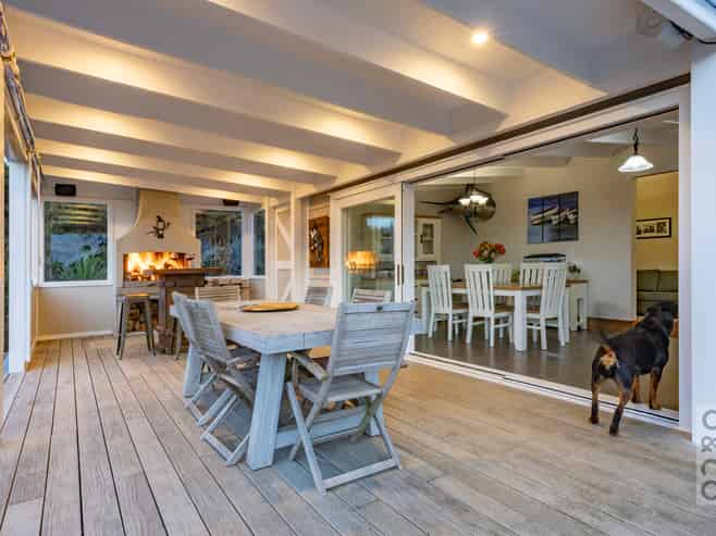 10 Kaipara View Road, Helensville