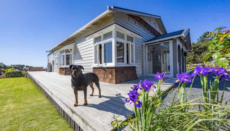 10 Kaipara View Road, Helensville