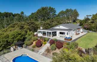 10 Kaipara View Road, Helensville