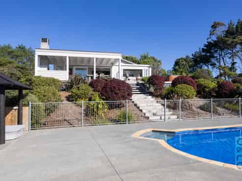 10 Kaipara View Road, Helensville