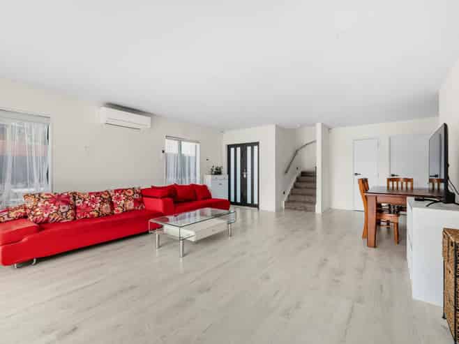 13a  Tahi Terrace, Glen Eden