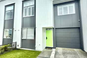 5 Gallipoli Place, Flat Bush