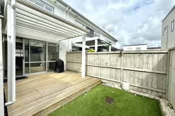 5 Gallipoli Place, Flat Bush