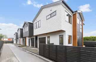 Lot 1-5/118 Chivalry Road, Glenfield